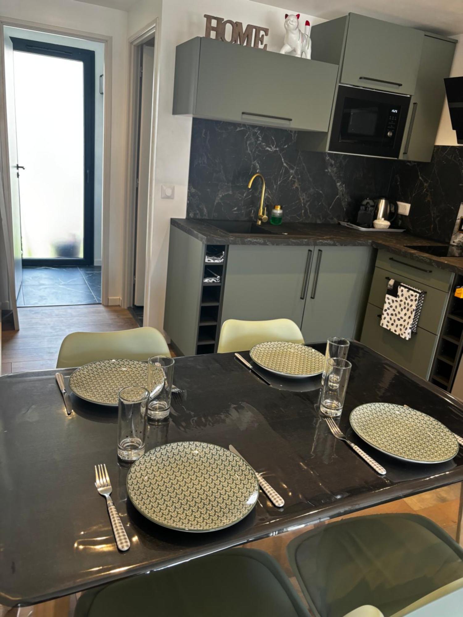 Logement Du Sud Avec Jacuzzi Sommières Exteriér fotografie